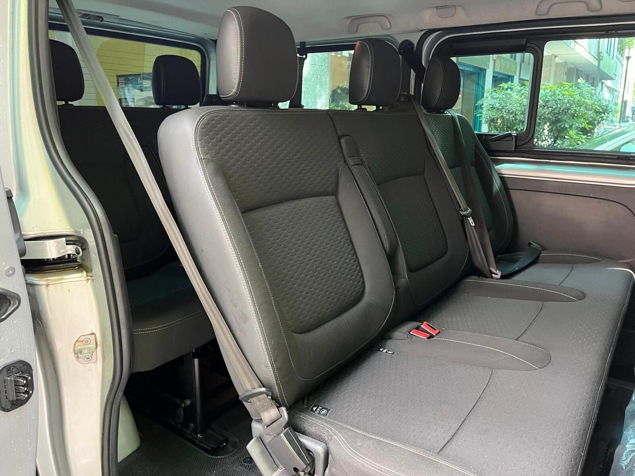 Opel Vivaro 29 1.6 BiTurbo 9 POSTI