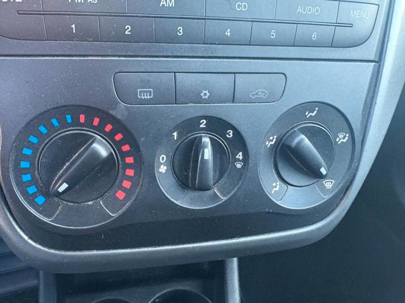 Fiat Grande Punto 5 Porte 1.2 BENZ 69 CV ADATTA NEOPATENTATI