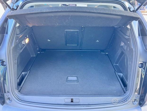 PEUGEOT 3008 BlueHDi 130 S&S Allure