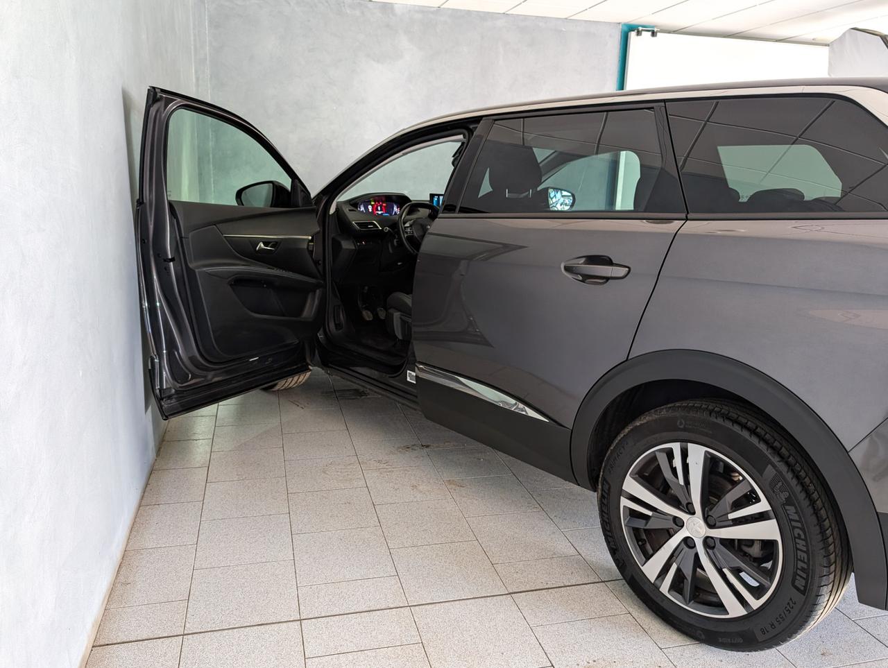 Peugeot 1.5 bluehdi 130cv Allure