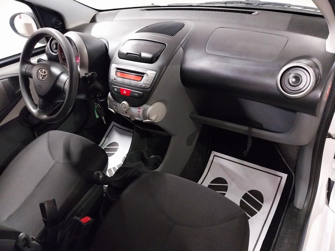 Toyota Aygo 1.0 - ok neopatentati