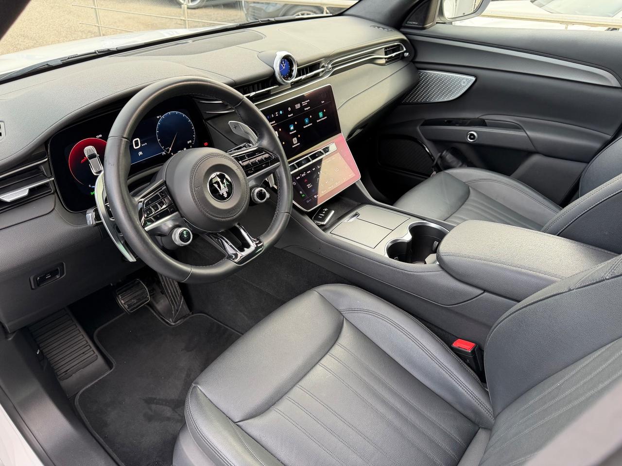 Maserati Grecale MHEV 300 CV AWD GT tetto apribile