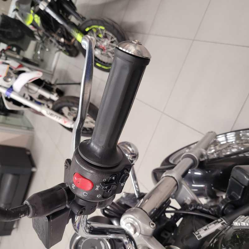 Triumph Legend TT 900 - 1999