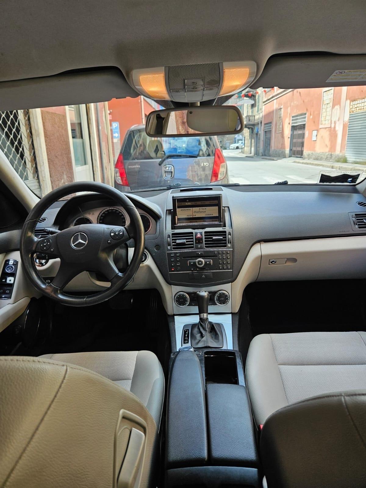 Mercedes-benz C 220 C 220 CDI BlueEFFICIENCY Avantgarde AMG