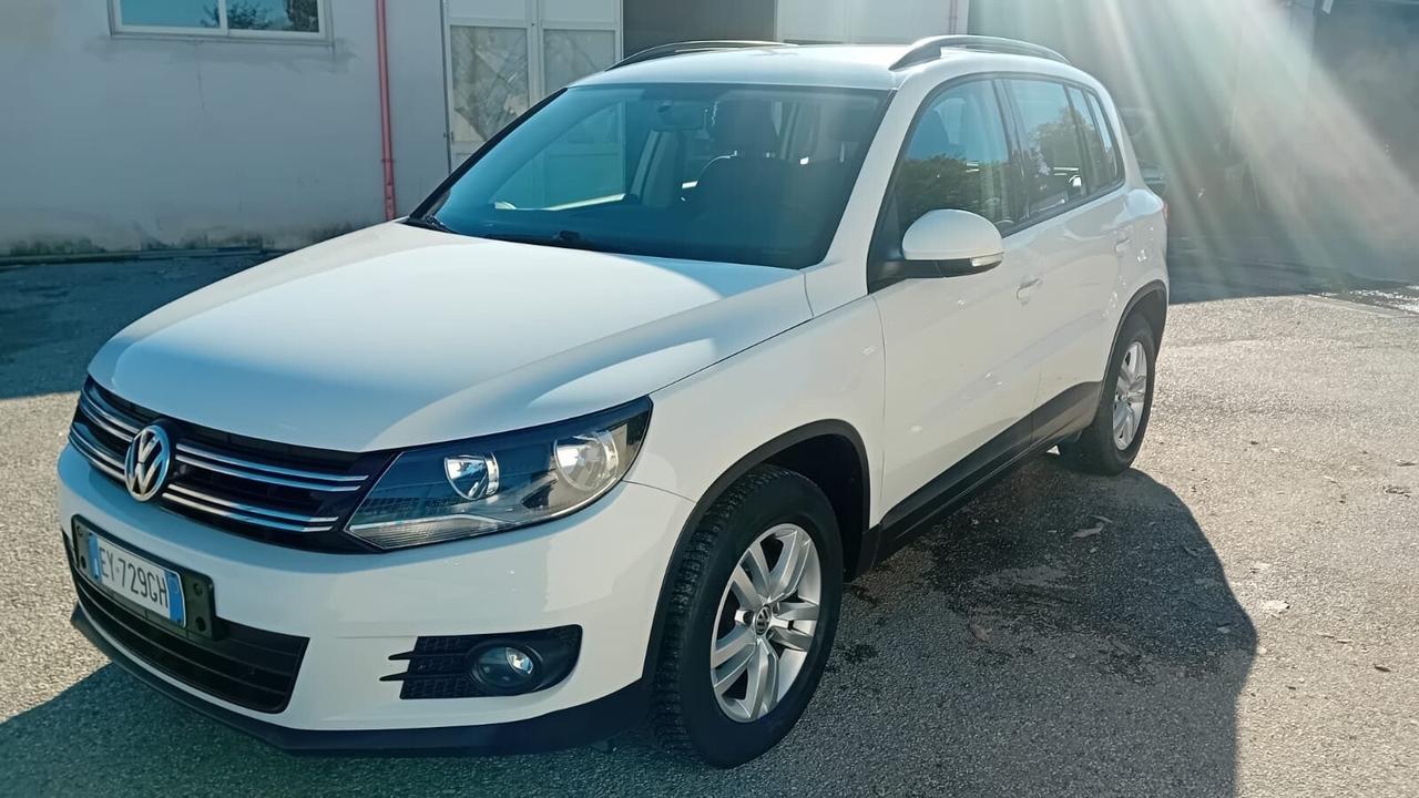 Volkswagen tiguan 2.0 tdi- full-2015