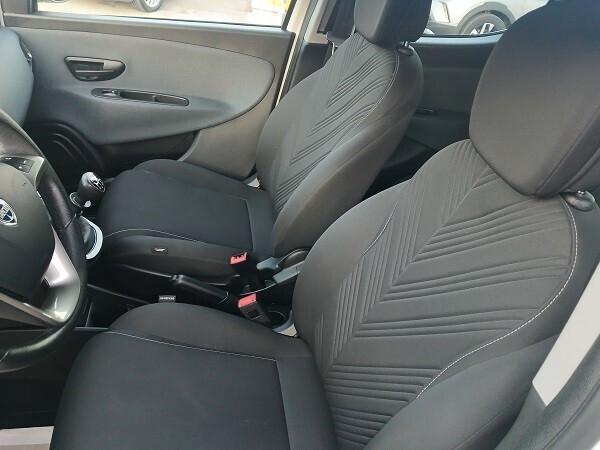 LANCIA YPSILON 1.0 FireFly S&S 69 CV HYBRID GOLD PLUS