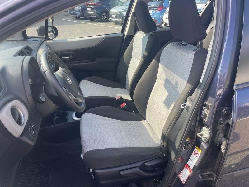 Toyota Yaris Yaris 1.0 5 porte Lounge