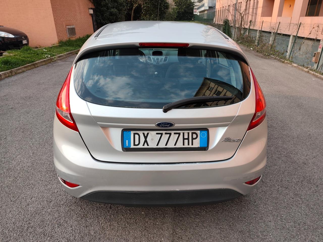 Ford Fiesta 1.2 Benz 82 CV 5 porte Titanium