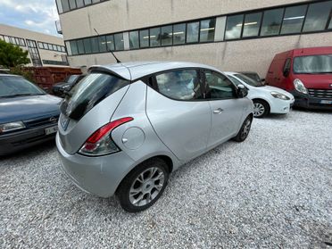 Lancia Ypsilon 1.2 69 CV 5 porte Gold