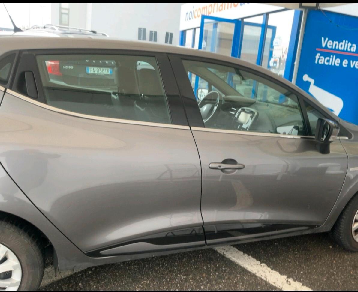 Renault Clio 1.2 75CV GPL 5 porte Costume National