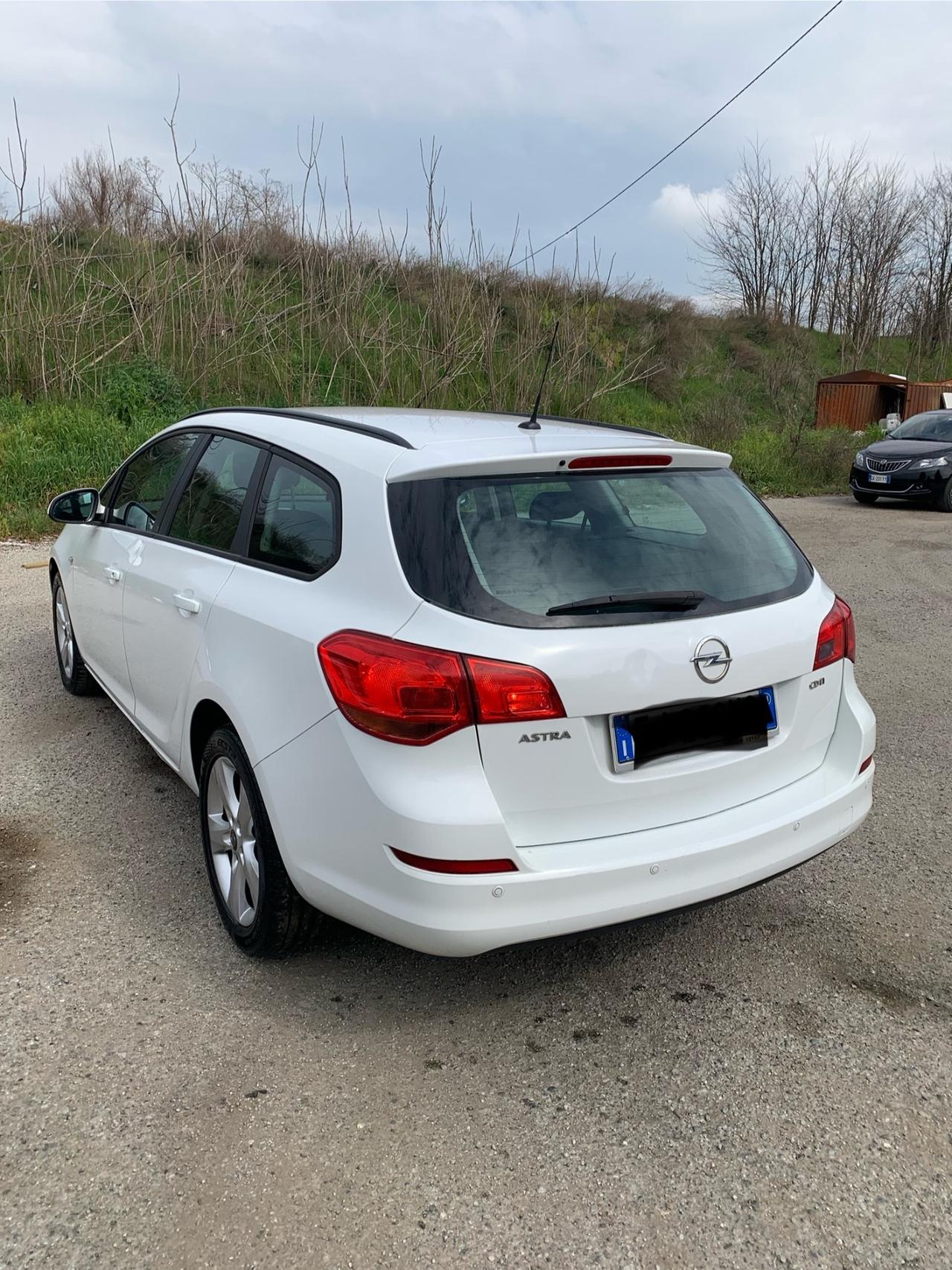 Opel Astra 1.7 CDTI 110CV Sports Tourer Cosmo