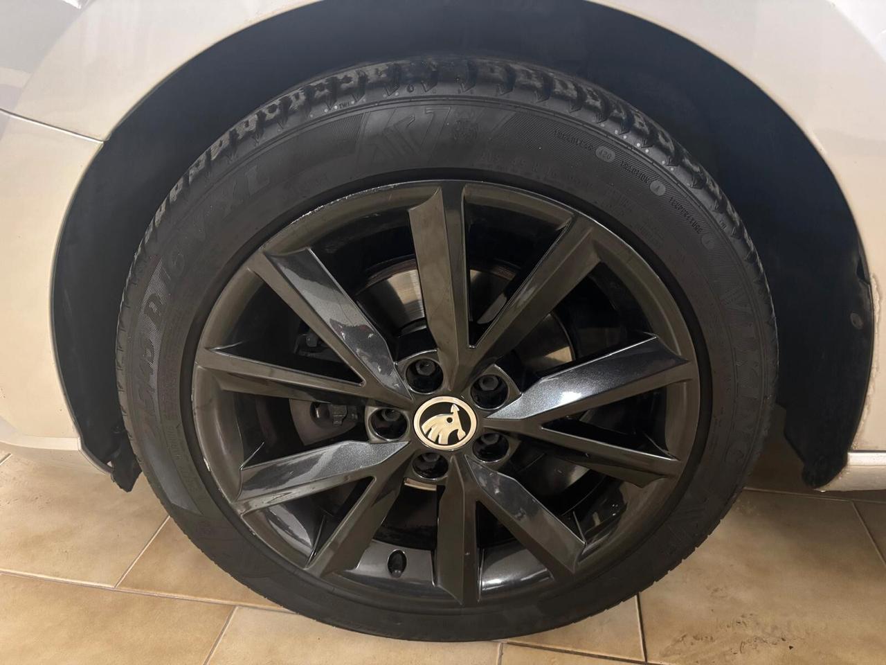 SKODA FABIA ANNO 2017 DS 1.4 ADATTA NEOPATENTATI KM 135 MILA