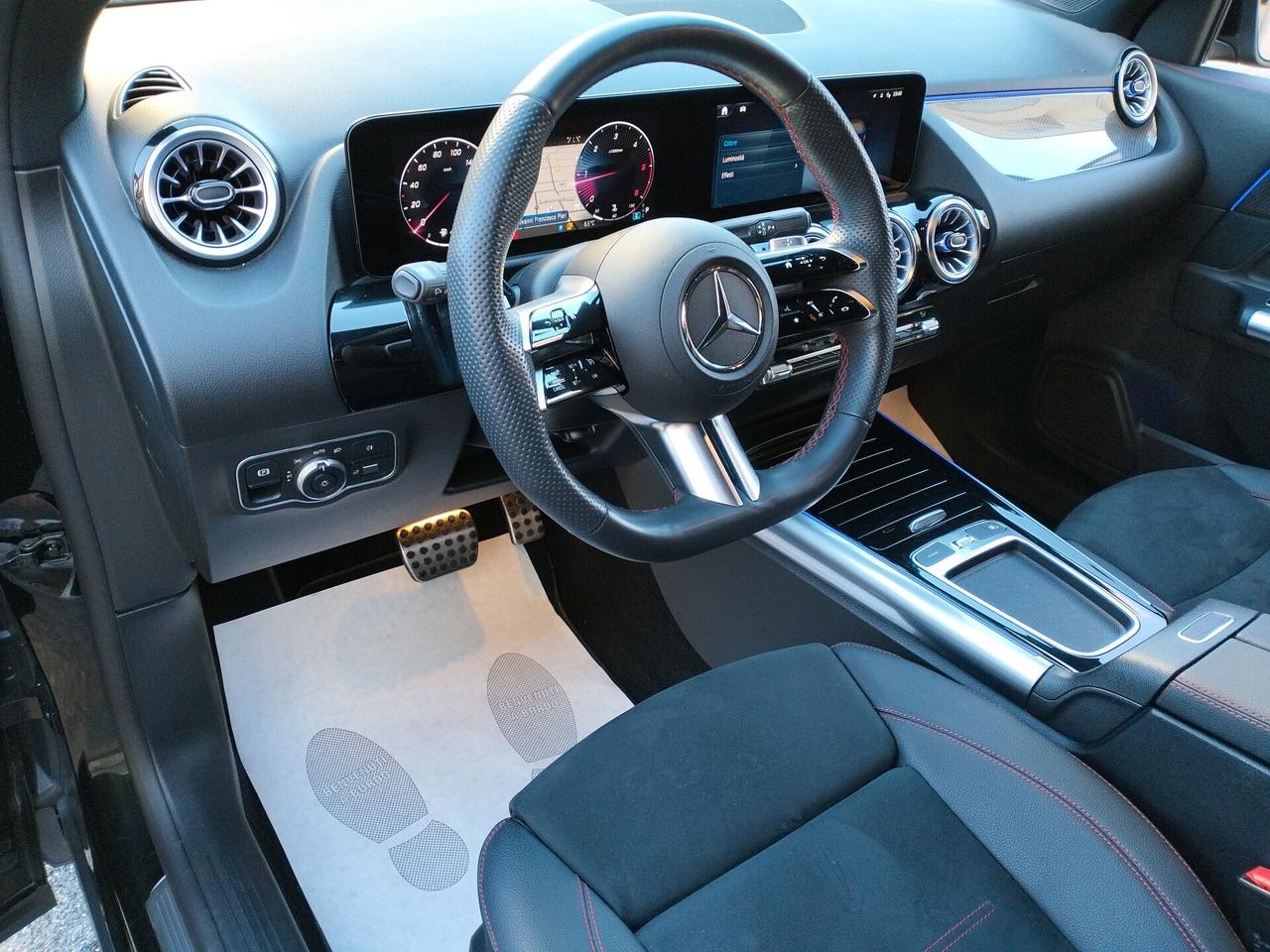 Mercedes-Benz GLA 200 d AMG Line Premium auto * SOLI 22.000 KM *