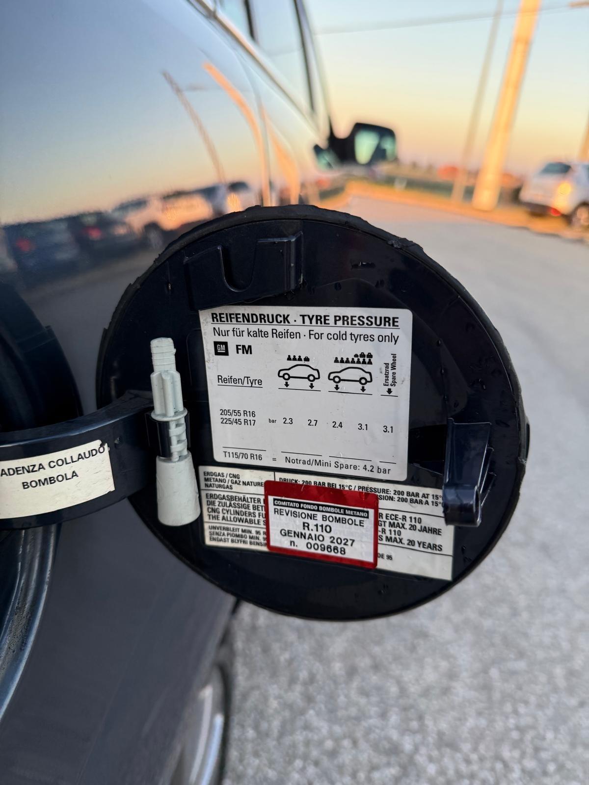 Opel Zafira 1.6 16V ecoM 150CV Turbo Cosmo