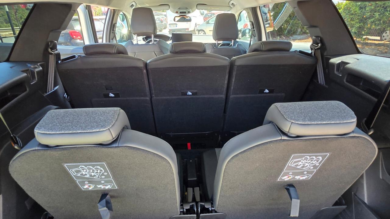 Peugeot 5008 BlueHDi 130 S&S EAT8 Allure Pack