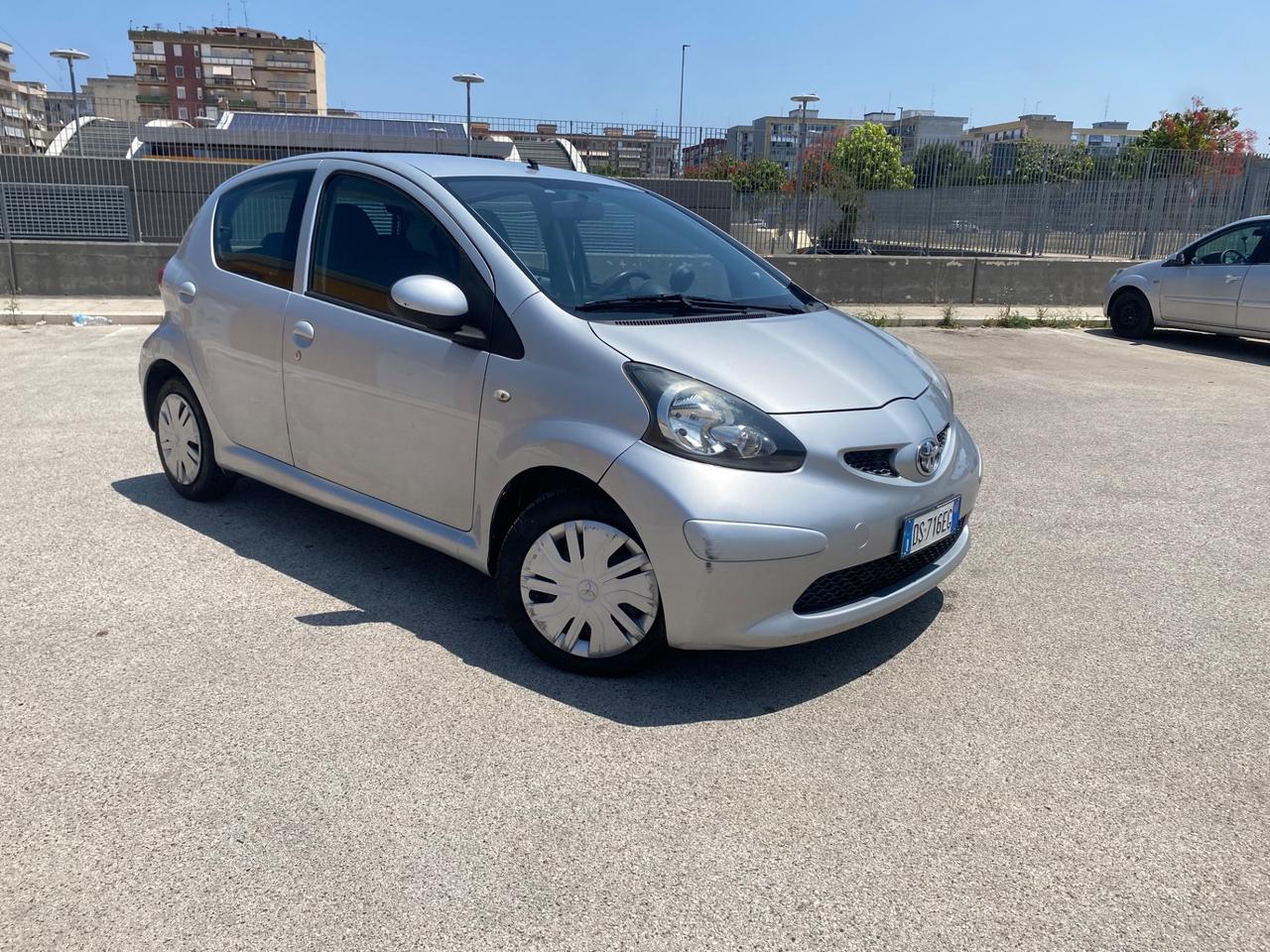 Toyota Aygo 1.0 12V VVT-i 5 porte