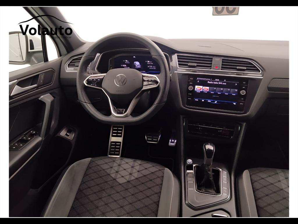 VOLKSWAGEN Tiguan II 2021 - Tiguan 1.5 tsi R-Line 150cv dsg
