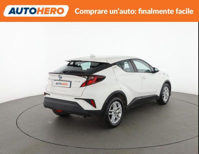 TOYOTA C-HR 1.8 Hybrid E-CVT Business