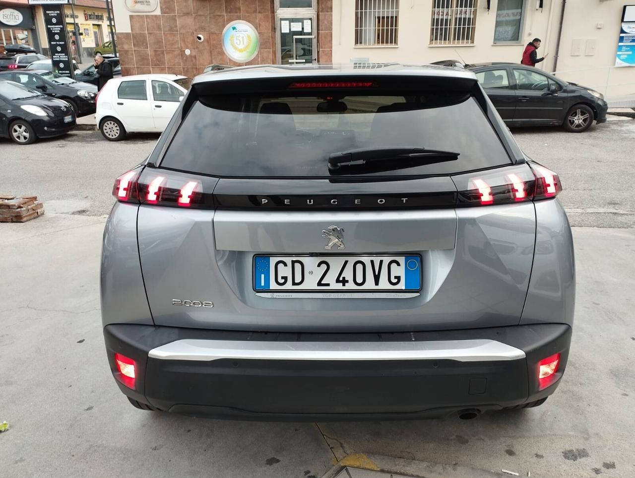 Peugeot 2008 PureTech 100 S&S Allure Navi Pack