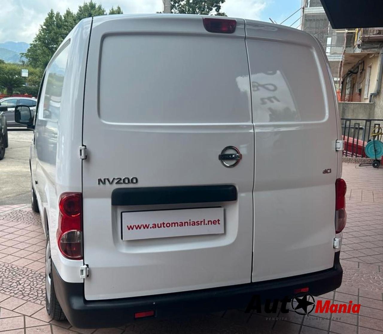 Nissan NV200 con allestimento isotermico frigorifero