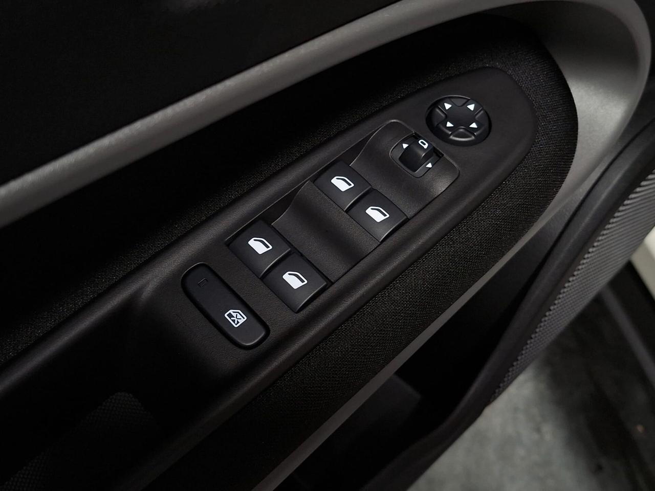 Jeep Avenger 1200 Turbo 101CV Longitude Km. 0