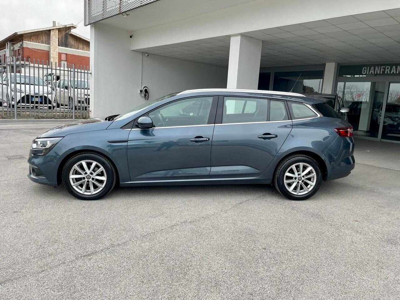 Renault Megane Sporter Blue dCi 115 CV EDC Intens