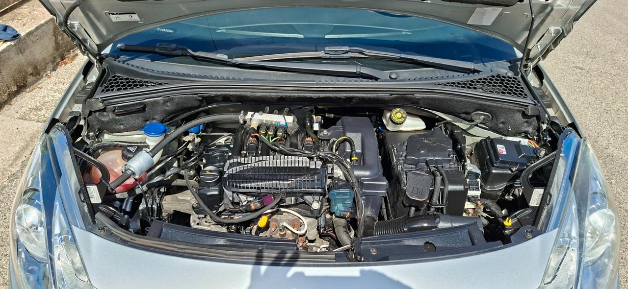 Citroen C3 PureTech 82 GPL Shine