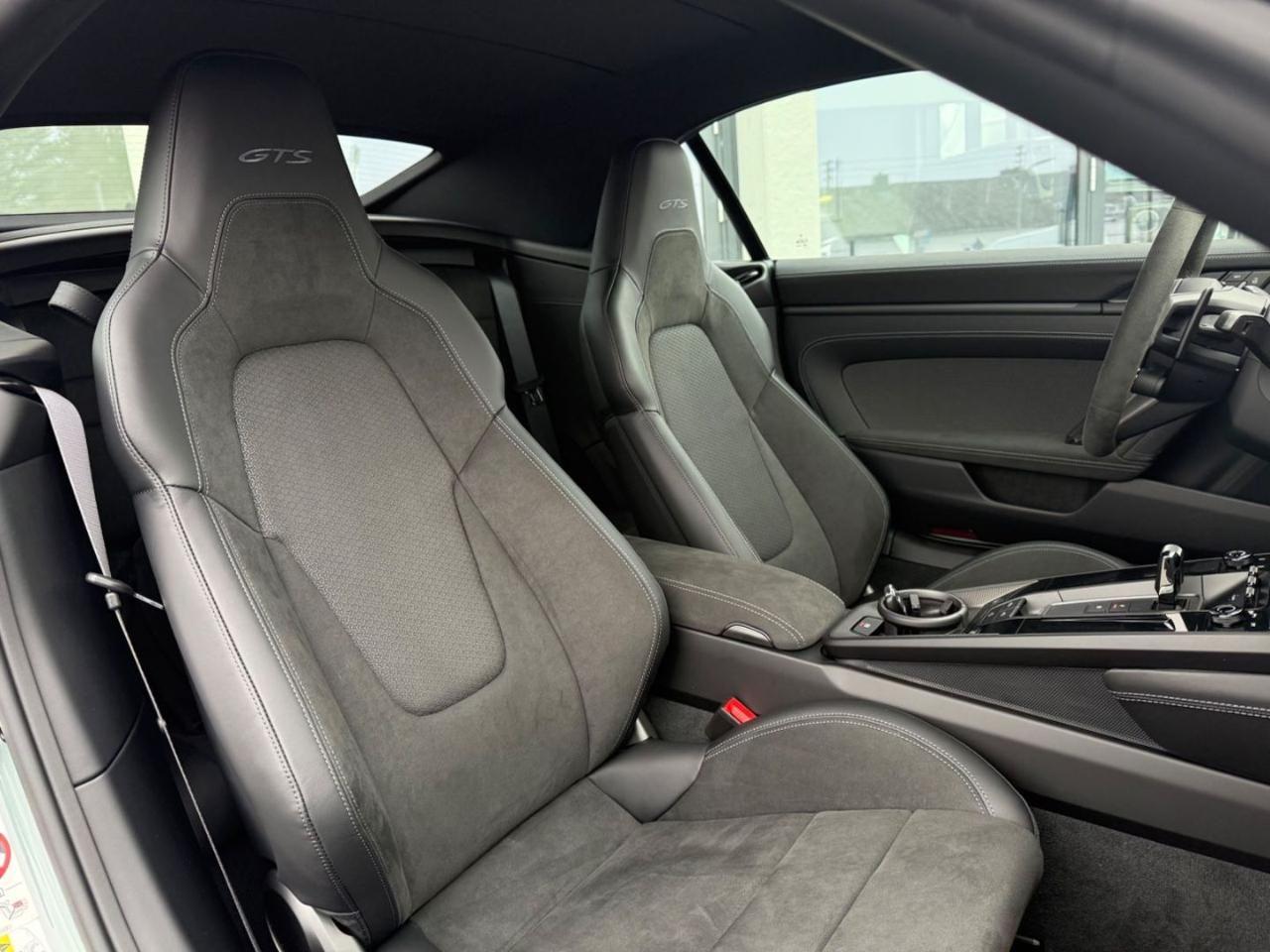 PORSCHE 911 Carrera 4 GTS Cabriolet 2.0*Bose-Matrix-Alcantara*