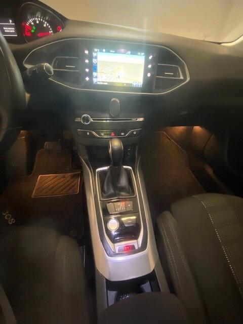 Peugeot 308 BlueHDi 120 S&S EAT6 Allure