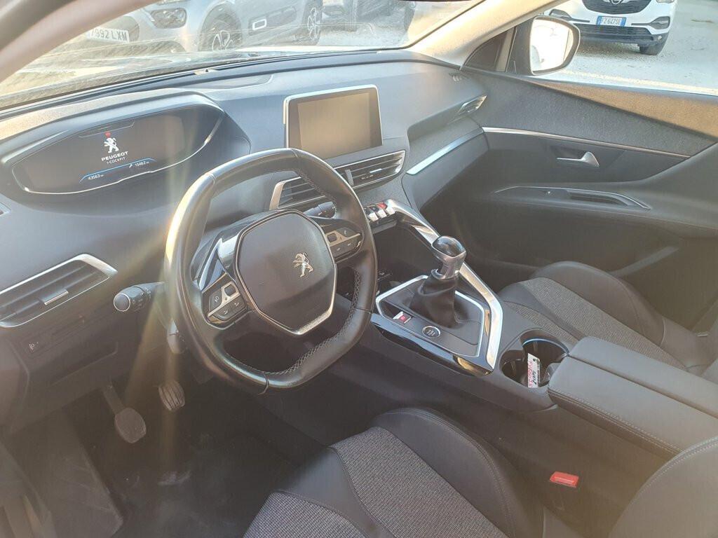 Peugeot 3008 1.2 Turbo 130cv Allure