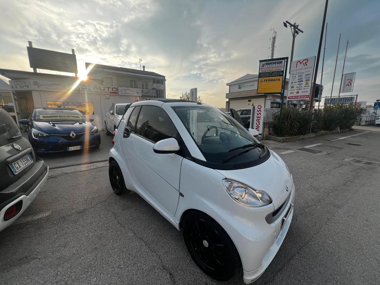 Smart ForTwo 1000 75 kW cabrio BRABUS