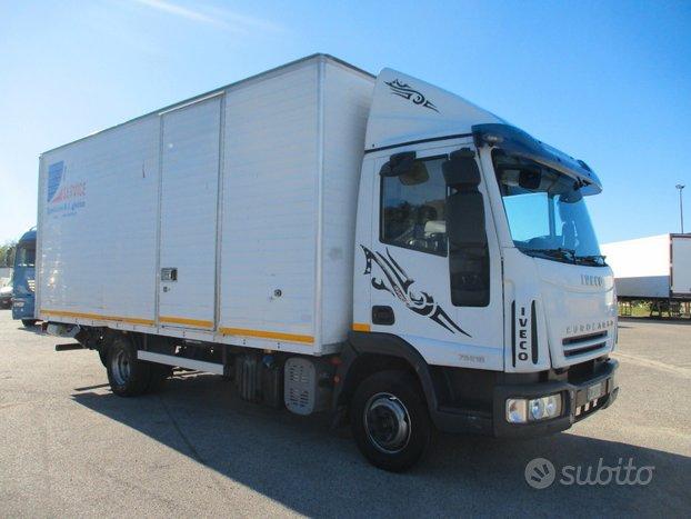 Iveco EUROCARGO 75/18 E5 FURGONE 6M+PEDANA CARICAT