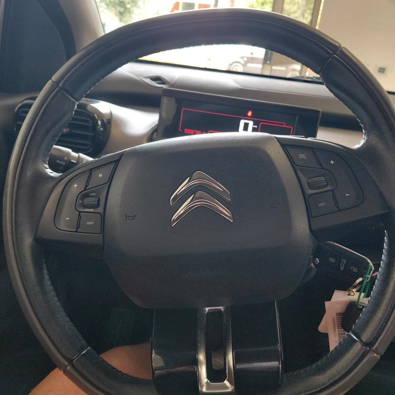 CITROEN C4 CACTUS ANNO 2016 DS 1.6 ADATTA NEOPATENTATI KM 185 MILA