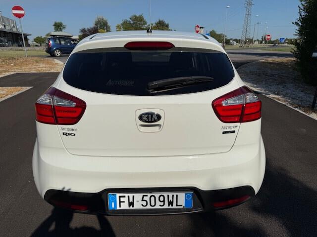 Kia Rio 1.4 CRDi 5p. Cool