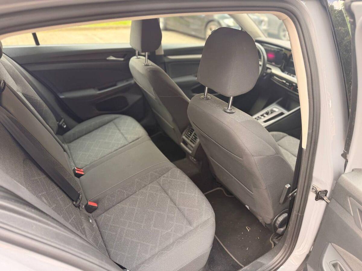 Volkswagen Golf 2.0 tdi Life 115cv dsg