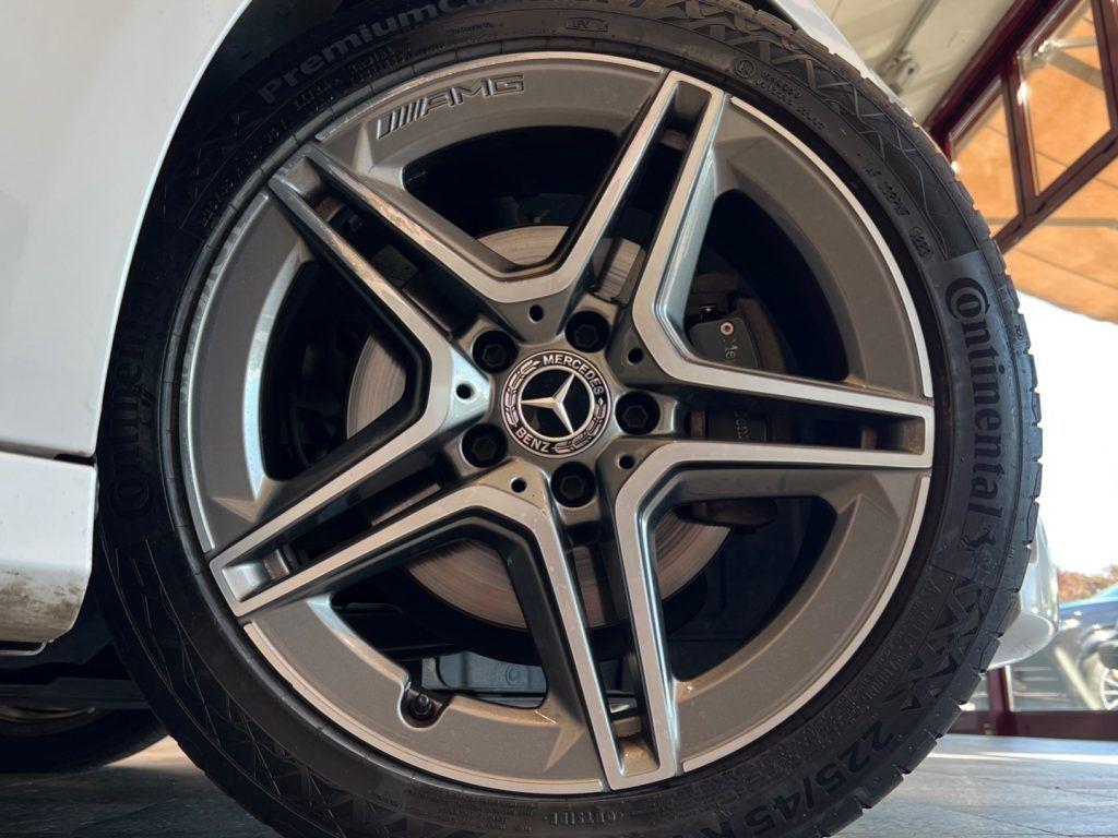 Mercedes-Benz A 180 d Automatic Premium AMG Line