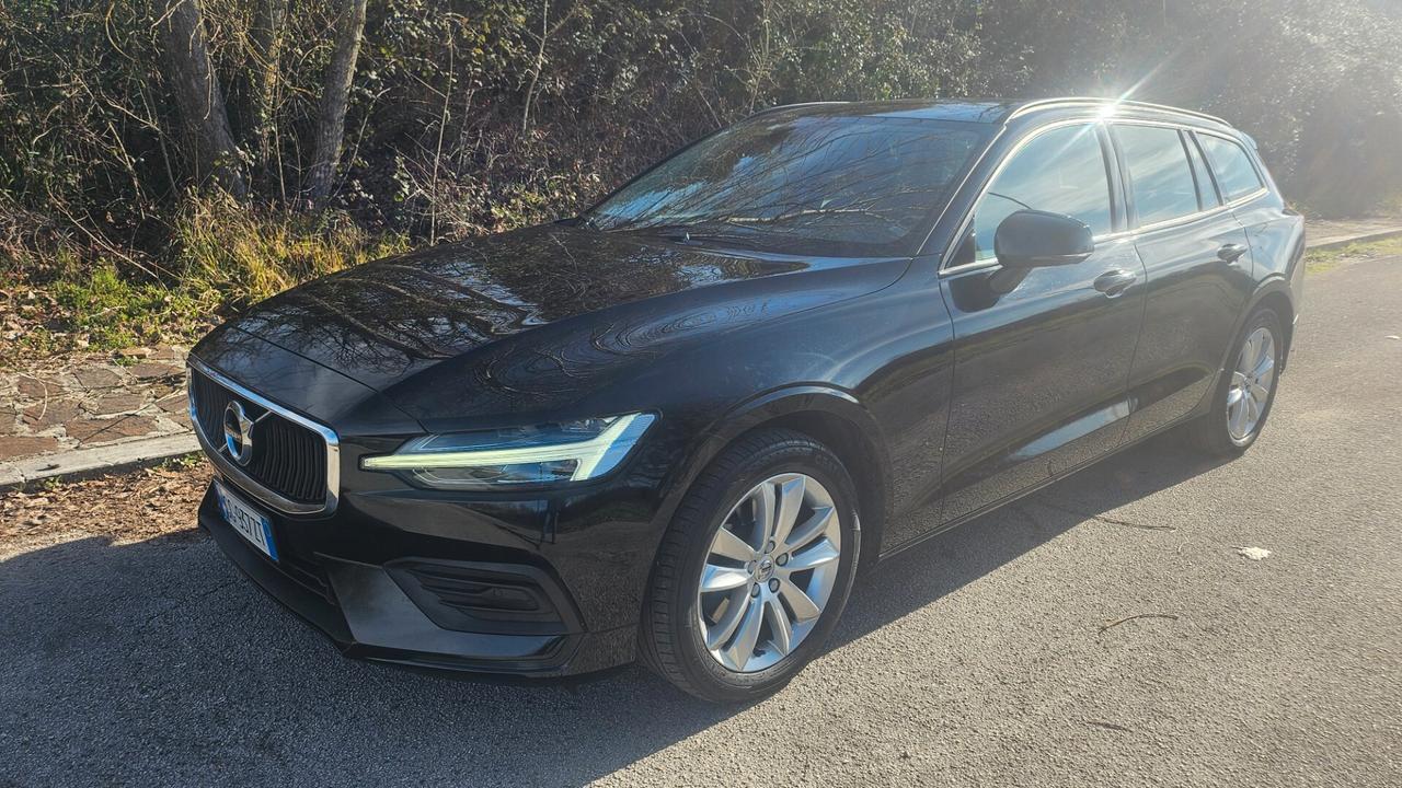 Volvo V60 B4 (d) Geartronic Momentum