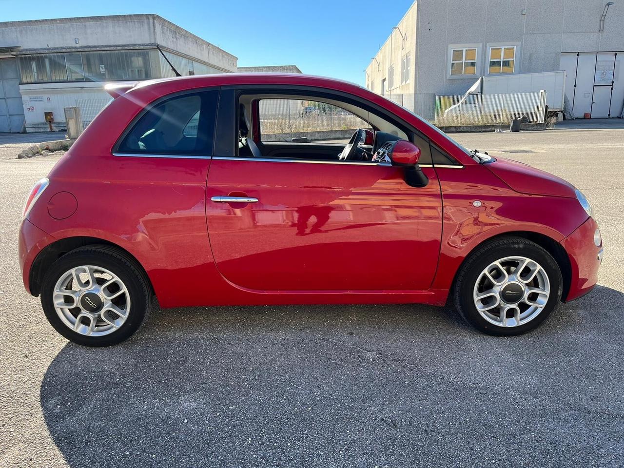 PACCHETTO : PEUGEOT 208 + FIAT 500 ( leggere )