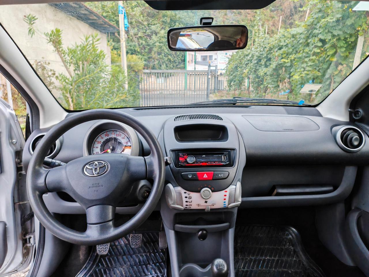 Toyota Aygo FRIZIONE FATTA OGGI UNA BAMBOLA