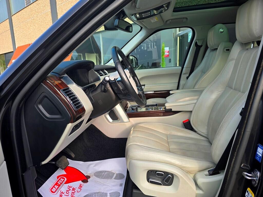Land Rover Range 4.4 SDV8 VOGUE