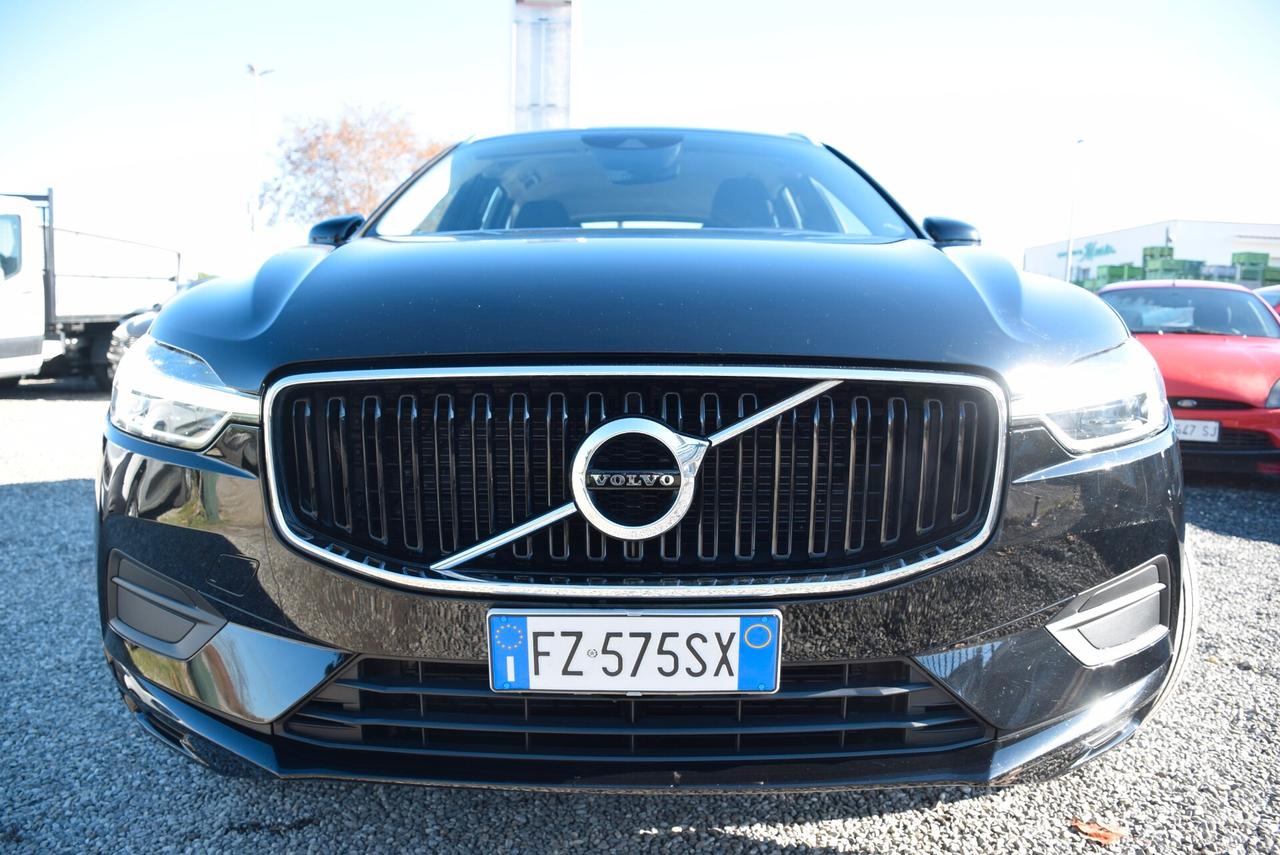 Volvo XC 60 XC60 IBRIDA DIESEL 4X4 2.0 B4 AWD AUTOM Geartronic Momentum FULL