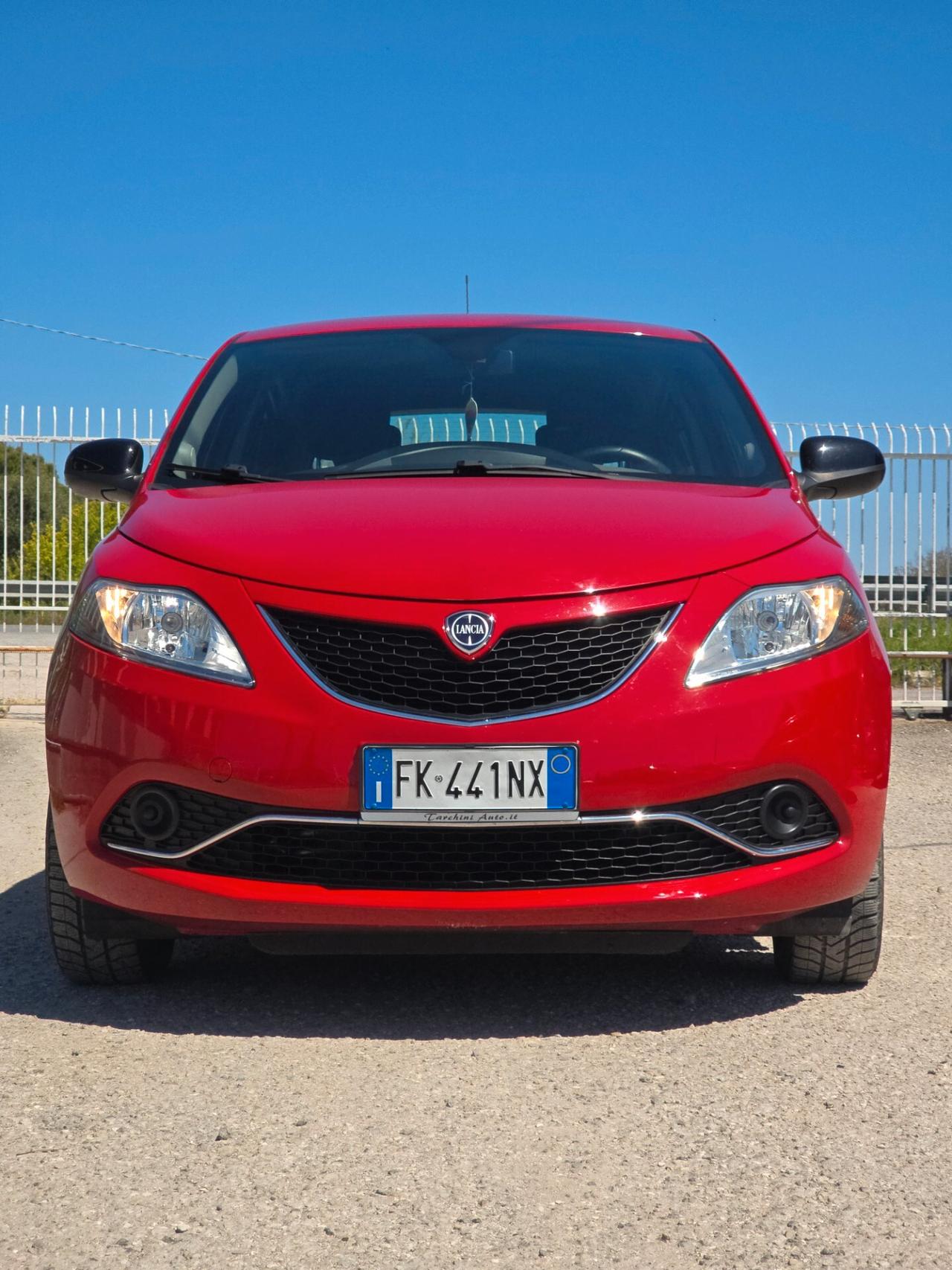 Lancia Ypsilon 1.2 69 CV 5 porte Unyca