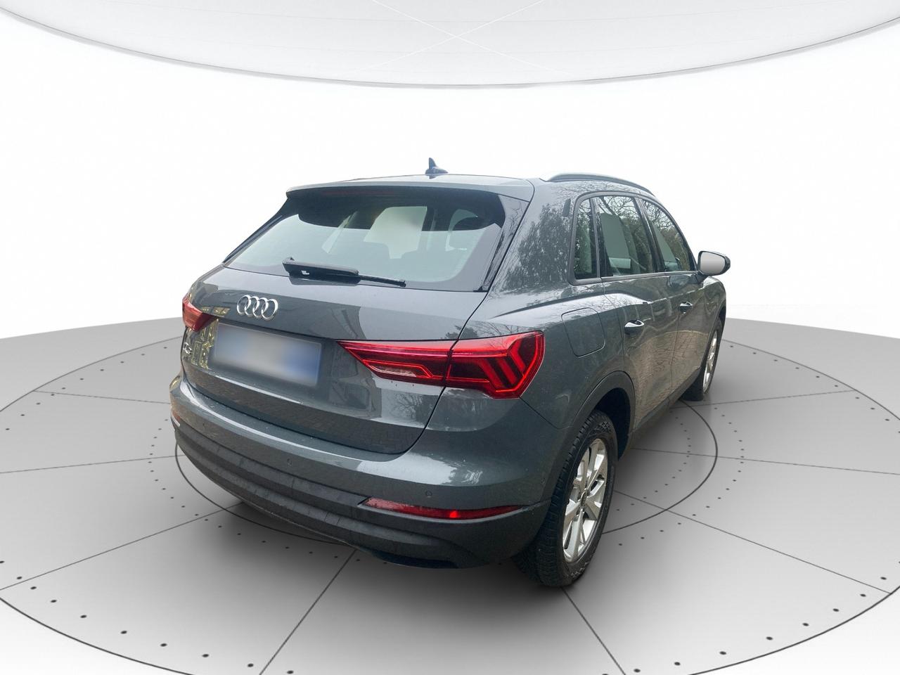 AUDI Q3 45 1.4 tfsi e Business s-tronic