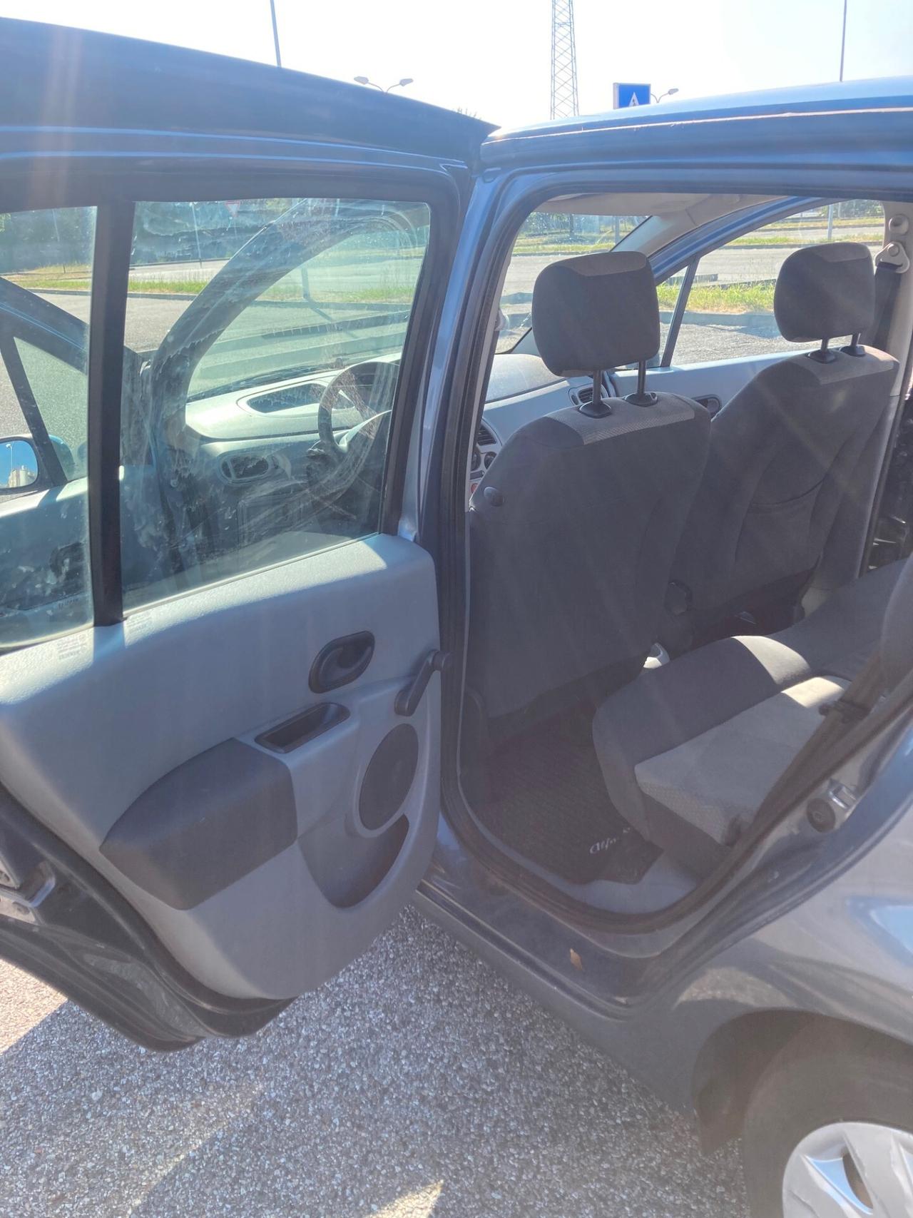Renault Modus 1.2 16V Dynamique