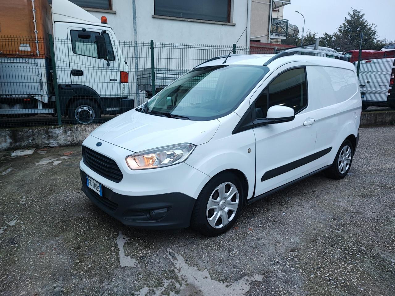 Ford Courier Tdci Euro 6 KM 143.000 IVA COMPRESA