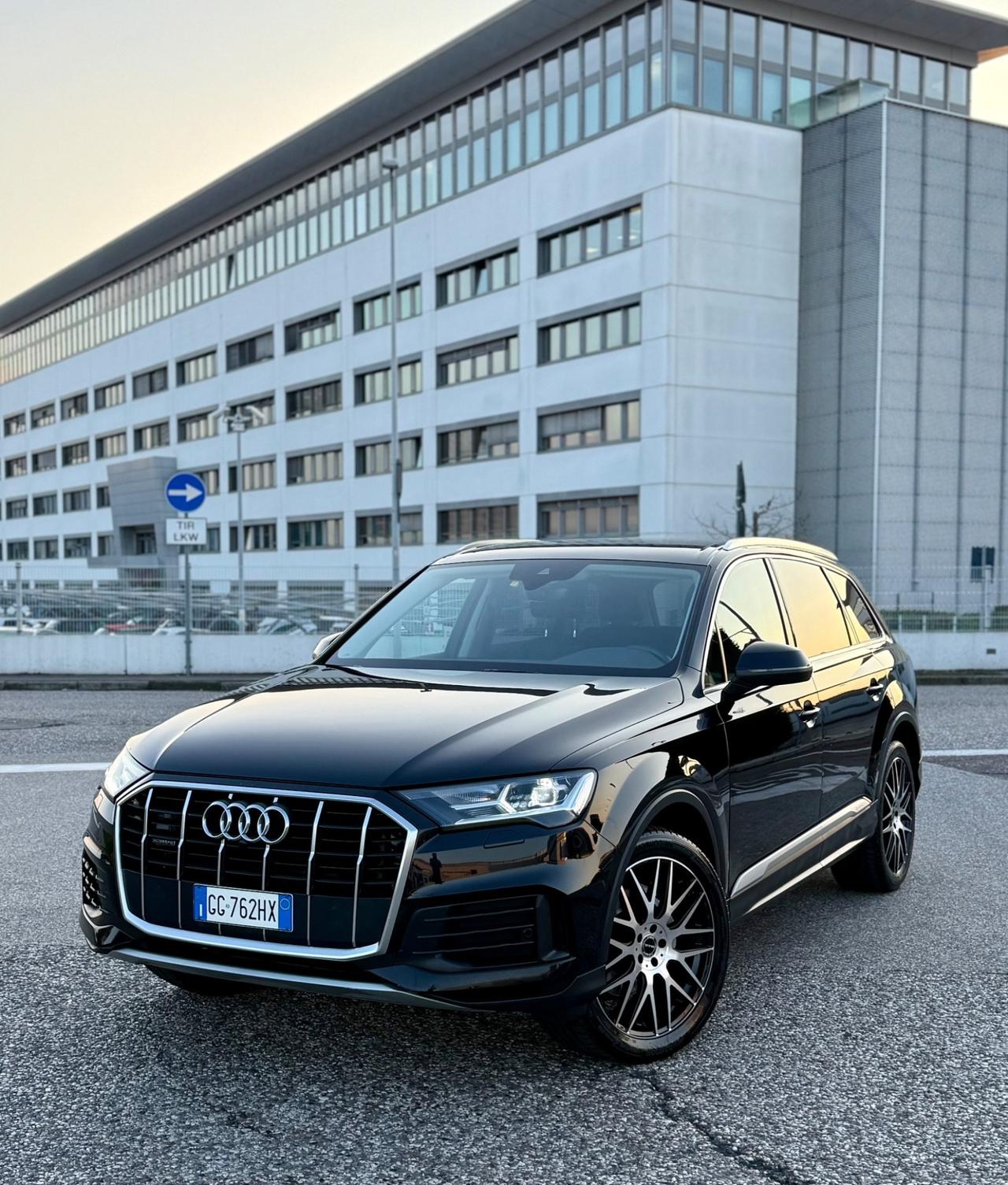 Audi Q7 50 TDI quattro tiptronic Business