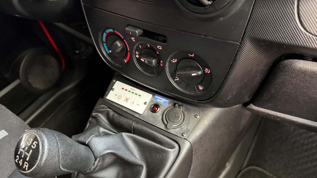 Fiat Fiorino 1.3 MJT 95CV Cargo Adventure