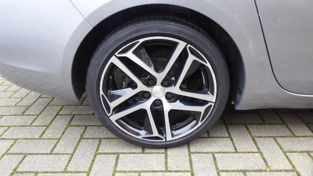 PEUGEOT 308 BlueHDi 130 S&S SW Allure