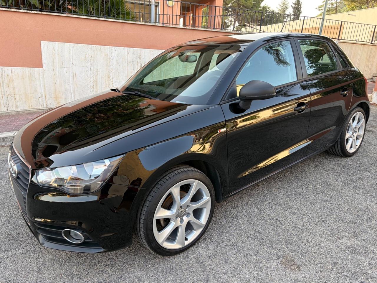 Audi A1 1.2 TFSI Ambition s-line