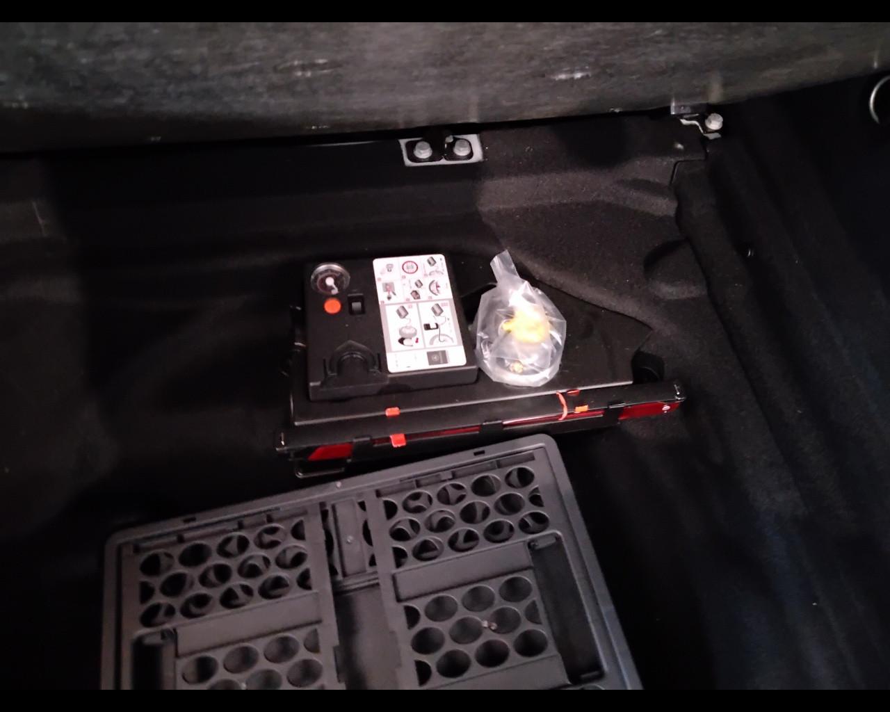 Mercedes-Benz GLA-X156 2014 - GLA 220 d (cdi) Sport 4matic 170cv auto